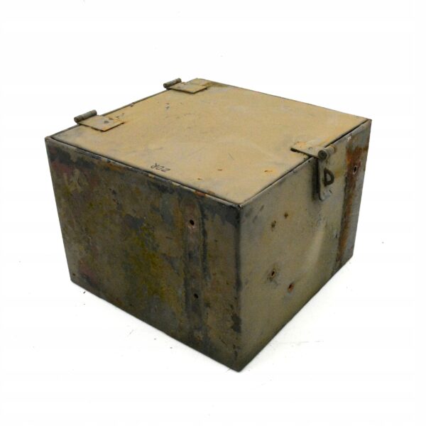 Skrzynia metalowa 41x41x30cm - obrazek 3