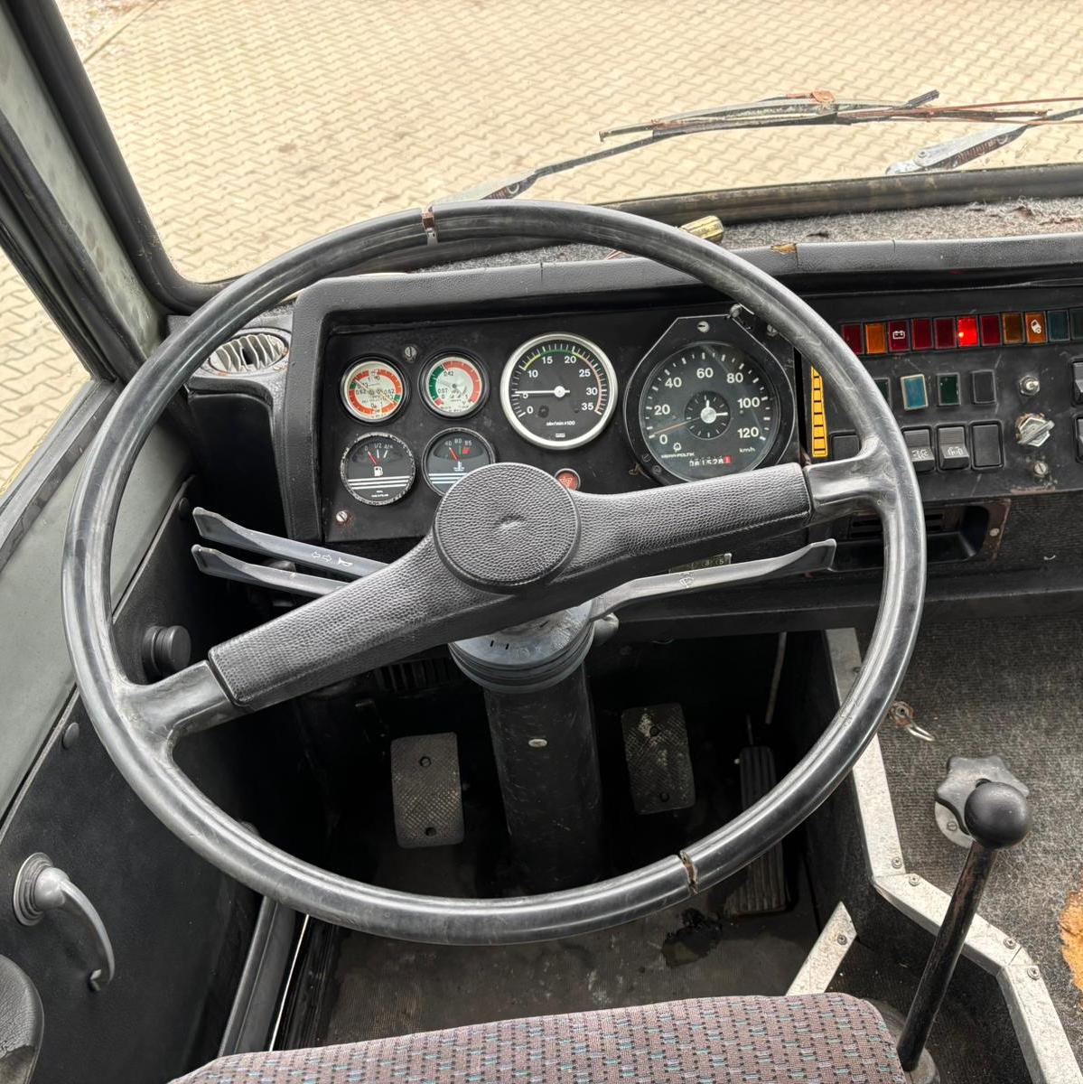 Ciągnik siodłowy Jelcz 417 - obrazek 3