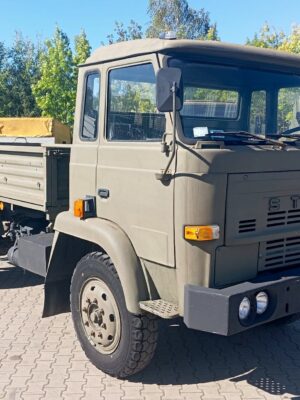 Star 200 skrzyniowy z wojska