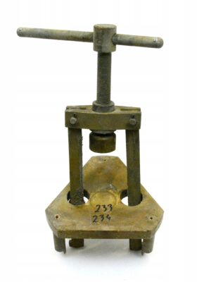 Ściągacz łożysk piasty koła KOR Star