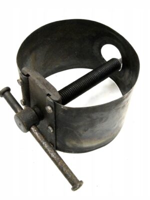 Przyrząd KOR do wciskania sworznia tłoka