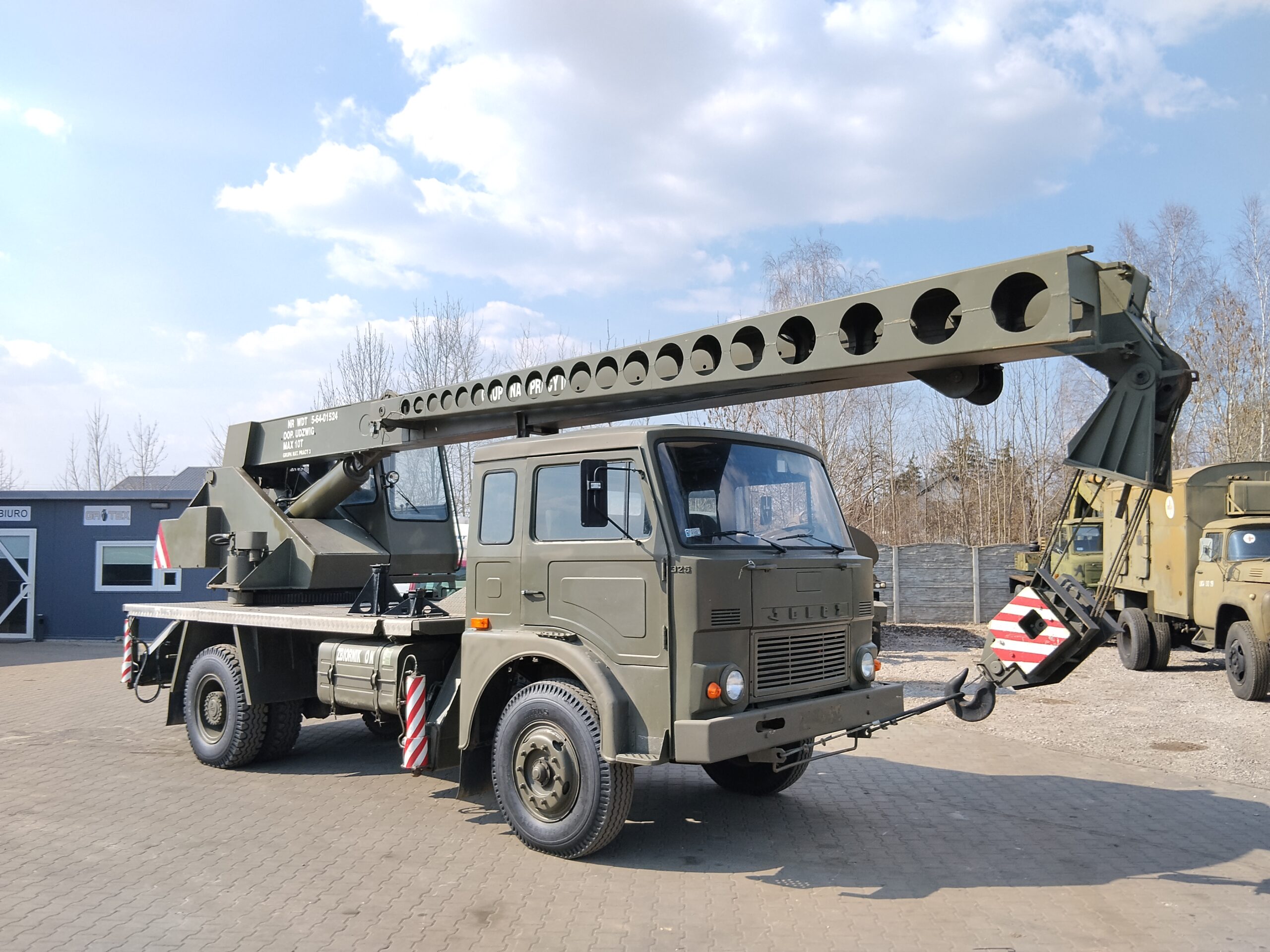 Żuraw dźwig samojezdny Jelcz 325
