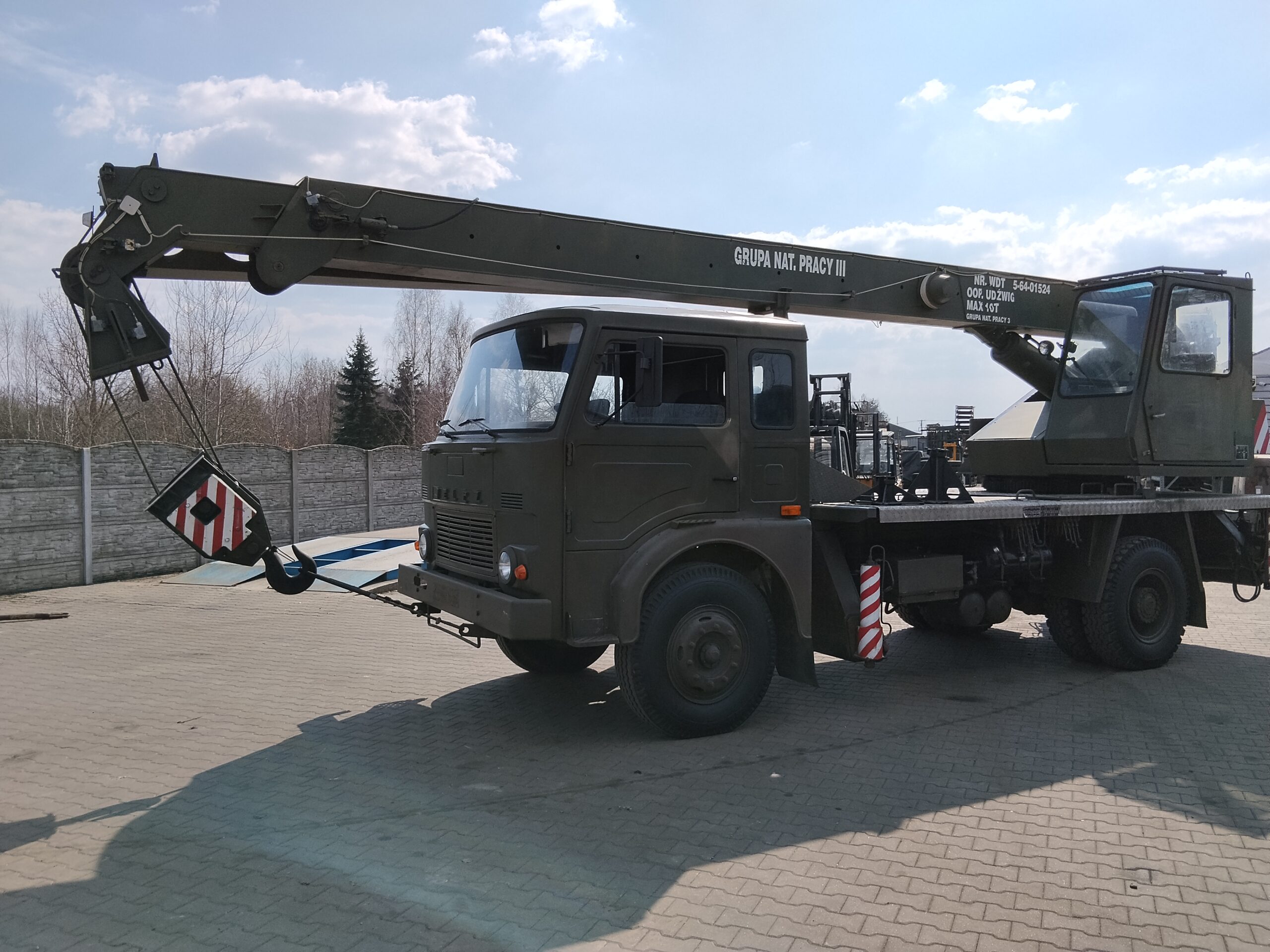 Żuraw dźwig samojezdny Jelcz 325 - obrazek 4