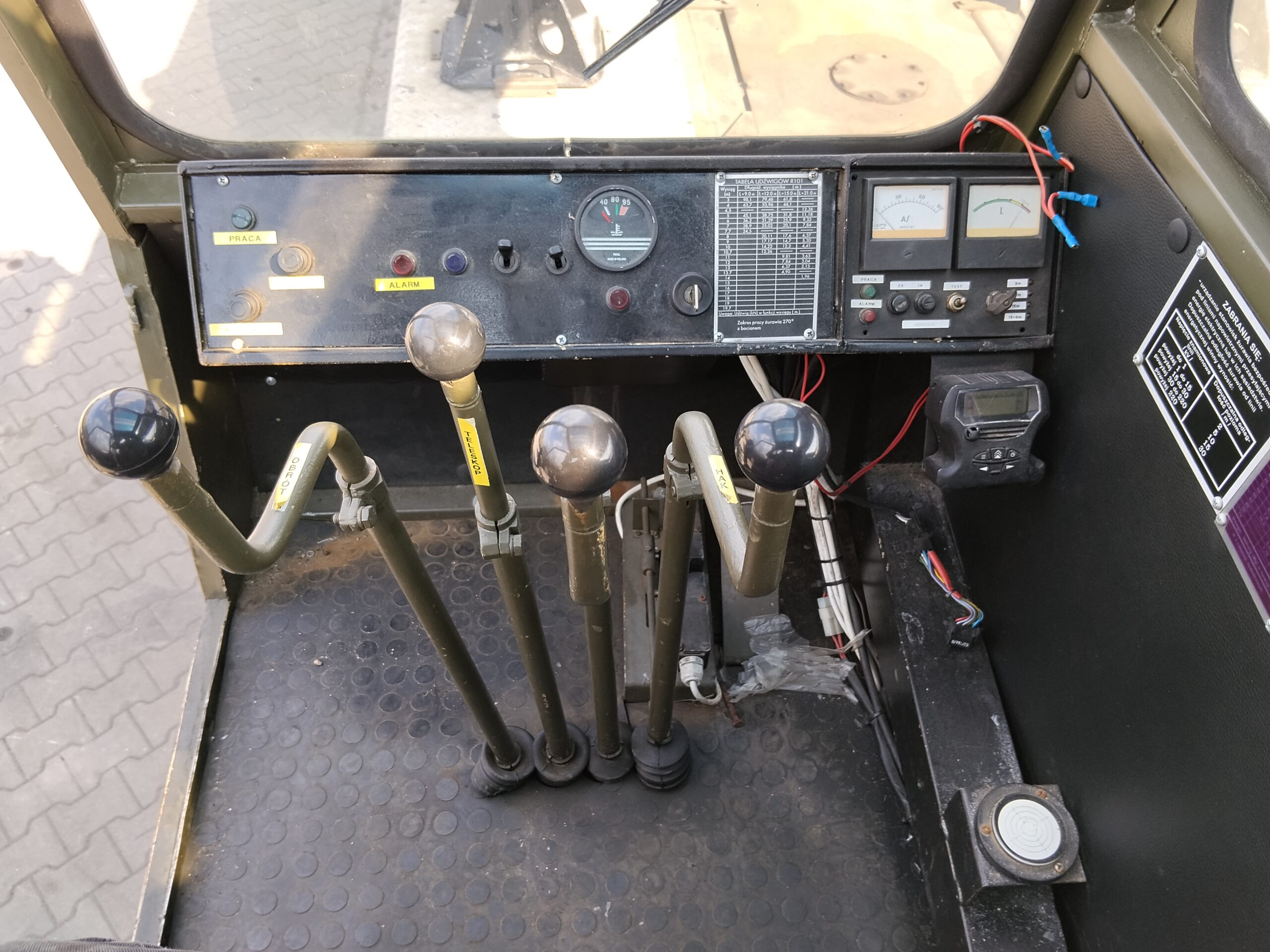 Żuraw dźwig samojezdny Jelcz 325 - obrazek 15