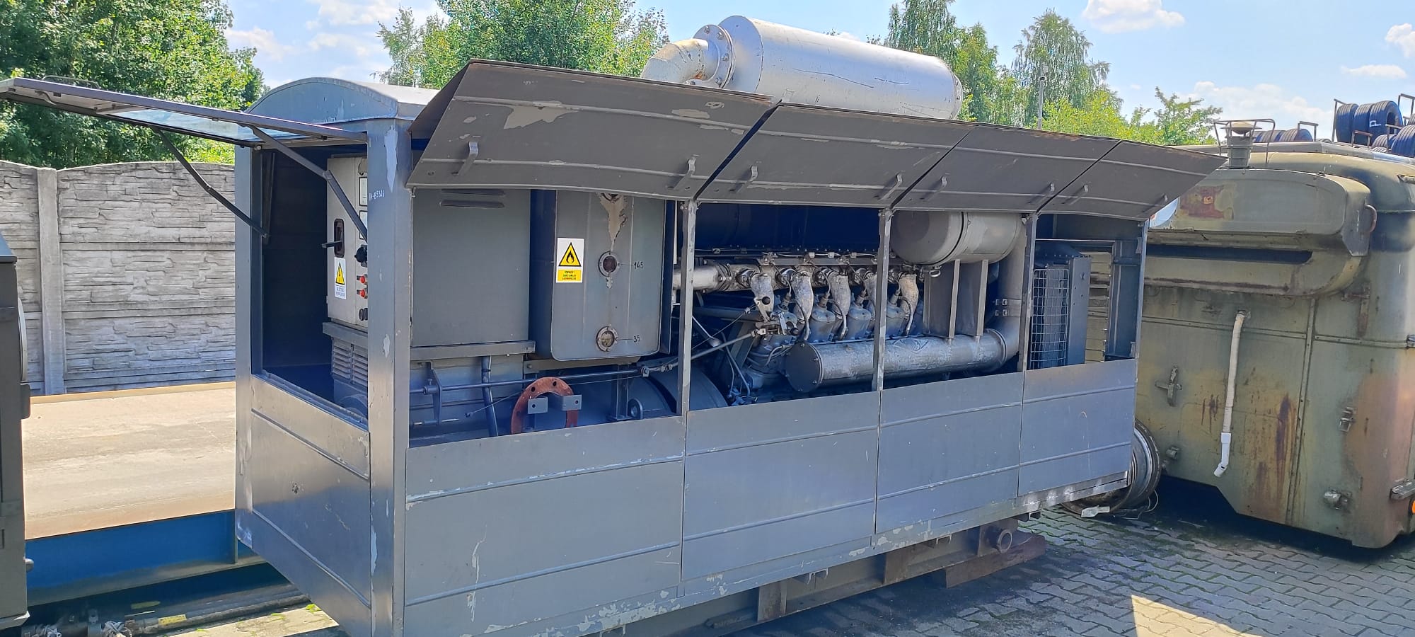 Agregat Prądotówrczy Wosjkowy WOLA 85ZZPP-78H12/200 kW V12 - obrazek 4