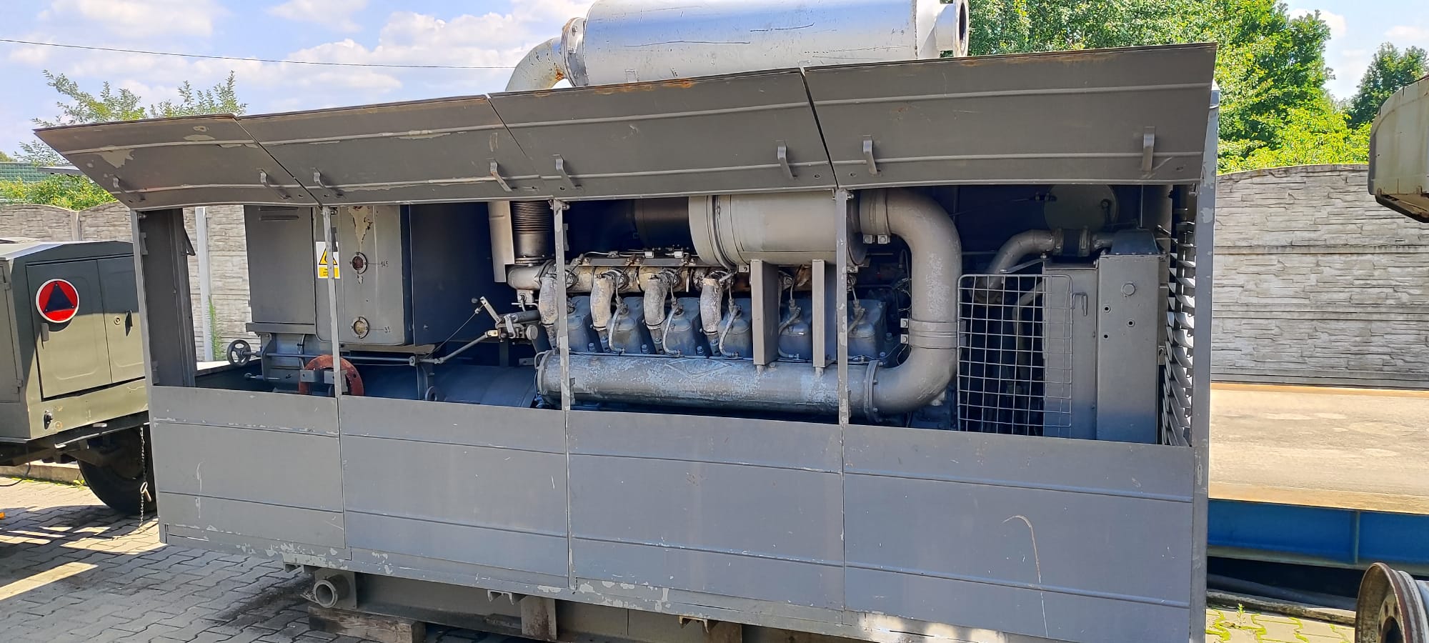 Agregat Prądotówrczy Wosjkowy WOLA 85ZZPP-78H12/200 kW V12 - obrazek 5