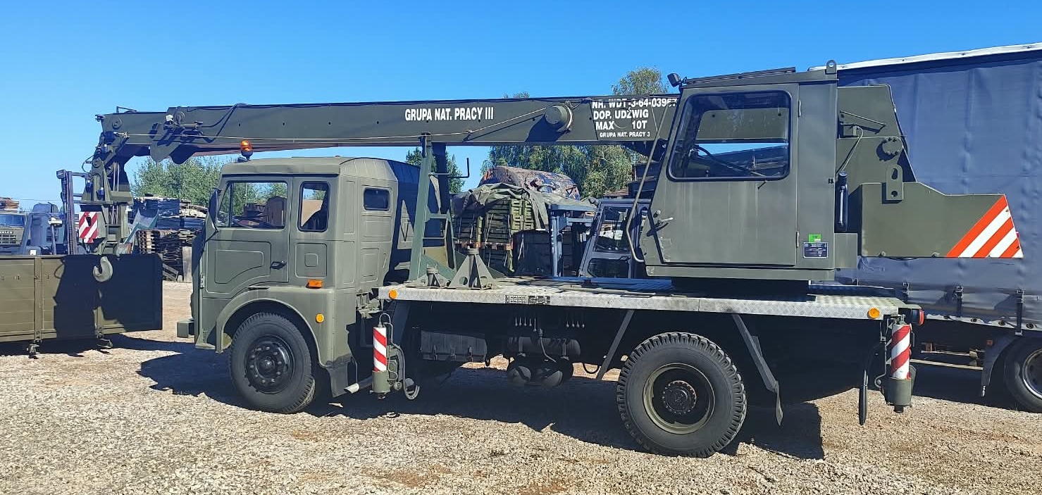 Żuraw Samochodowy Dźwig JELCZ 325 – R-101 10T Wojskowy, - obrazek 14