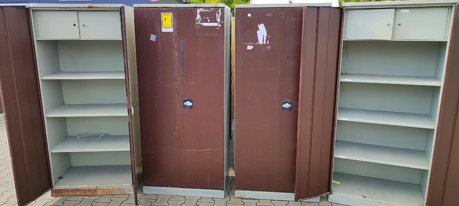 Szafa metalowa BHP pracownicza / warsztatowa / socjalna dwudrzwiowa - obrazek 4