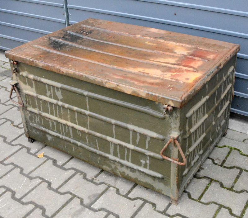 Skrzynia metalowa kufer 96x65x55cm